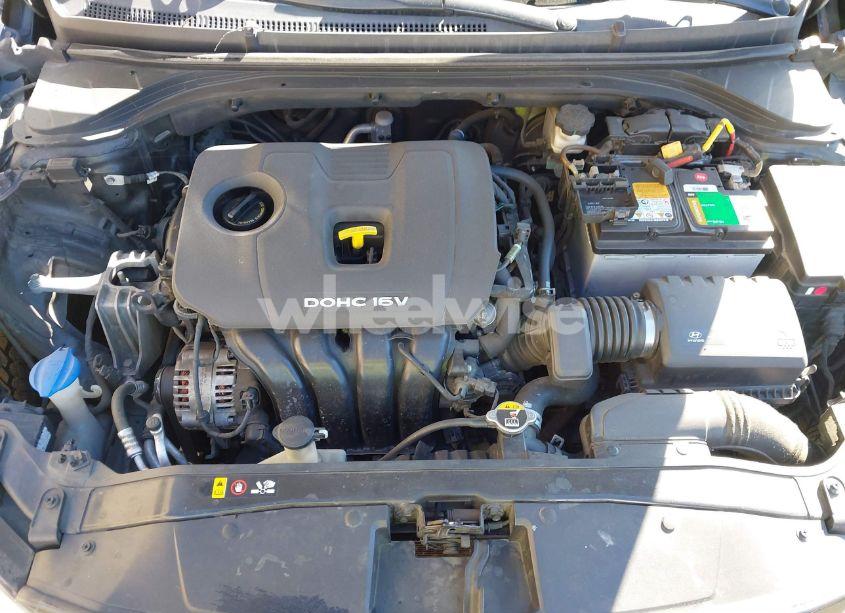 Photo 10 of 2017 Hyundai Elantra SE (VIN 5NPD74LF3HH166239)