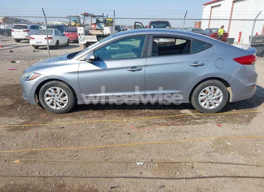 Photo 14 of 2017 Hyundai Elantra SE (VIN 5NPD74LF3HH166368)