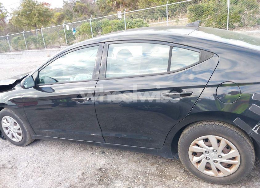 Photo 14 of 2017 Hyundai Elantra SE (VIN 5NPD74LF3HH187236)