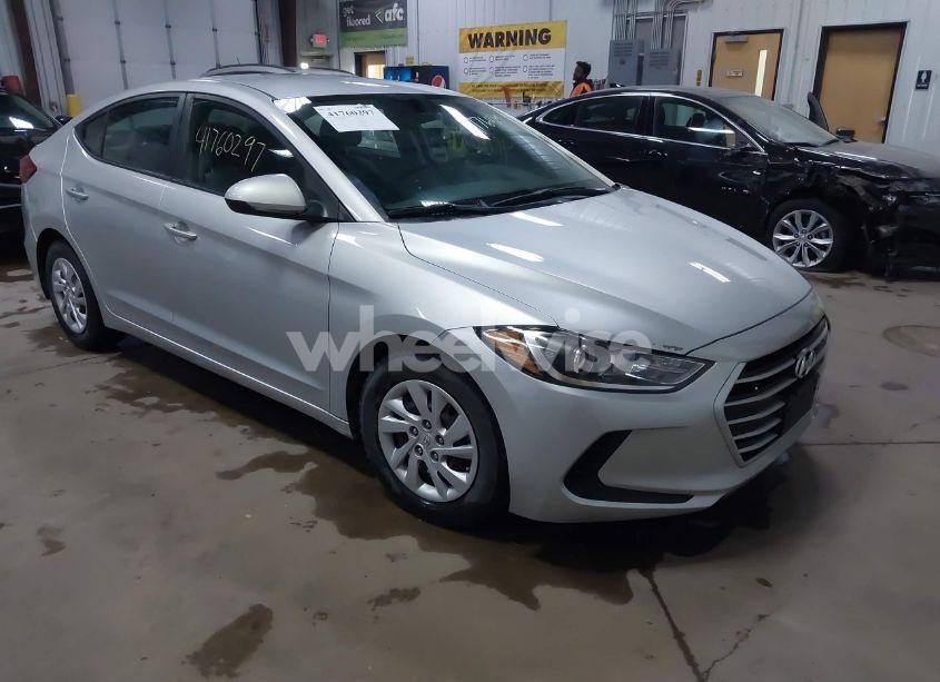 2017 Hyundai Elantra SE (VIN 5NPD74LF3HH207811) main photo