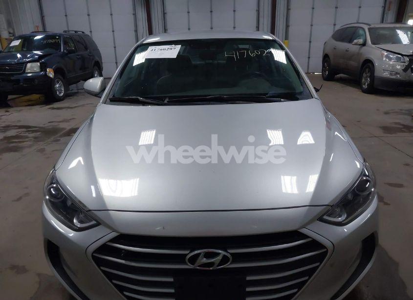 Photo 12 of 2017 Hyundai Elantra SE (VIN 5NPD74LF3HH207811)