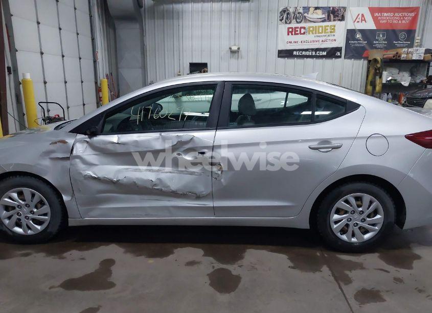 Photo 14 of 2017 Hyundai Elantra SE (VIN 5NPD74LF3HH207811)