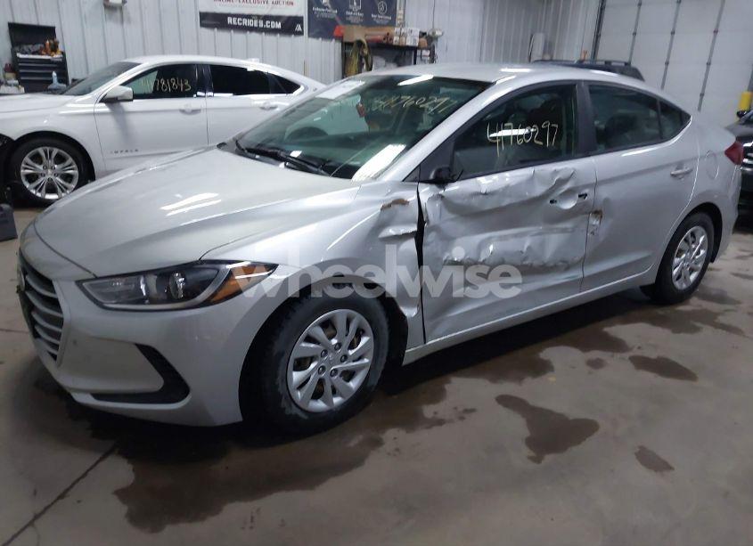 Photo 2 of 2017 Hyundai Elantra SE (VIN 5NPD74LF3HH207811)
