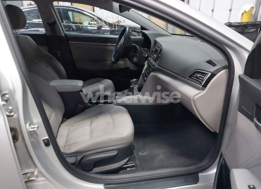 Photo 5 of 2017 Hyundai Elantra SE (VIN 5NPD74LF3HH207811)