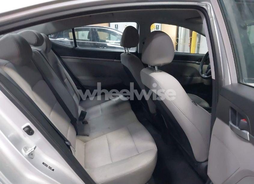 Photo 8 of 2017 Hyundai Elantra SE (VIN 5NPD74LF3HH207811)