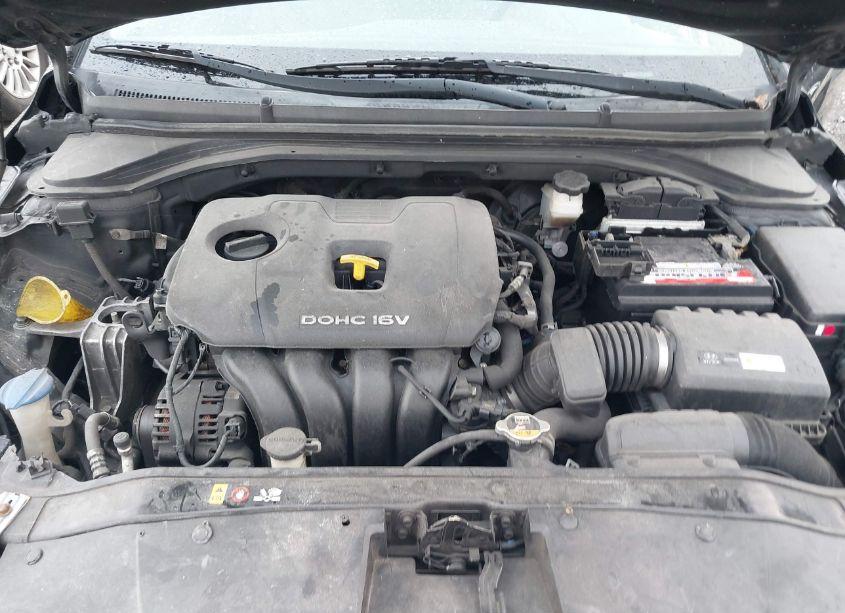 Photo 10 of 2018 Hyundai Elantra SE (VIN 5NPD74LF3JH237879)