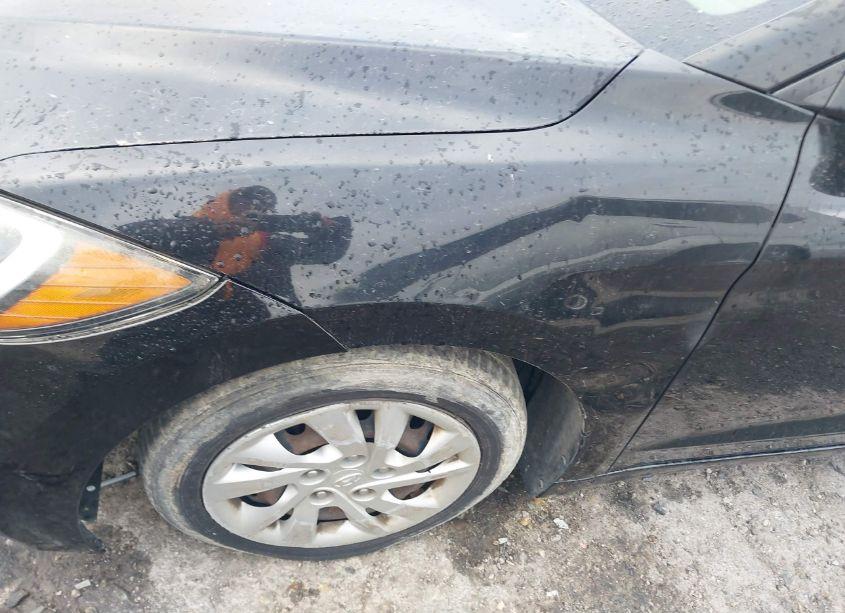 Photo 12 of 2018 Hyundai Elantra SE (VIN 5NPD74LF3JH237879)