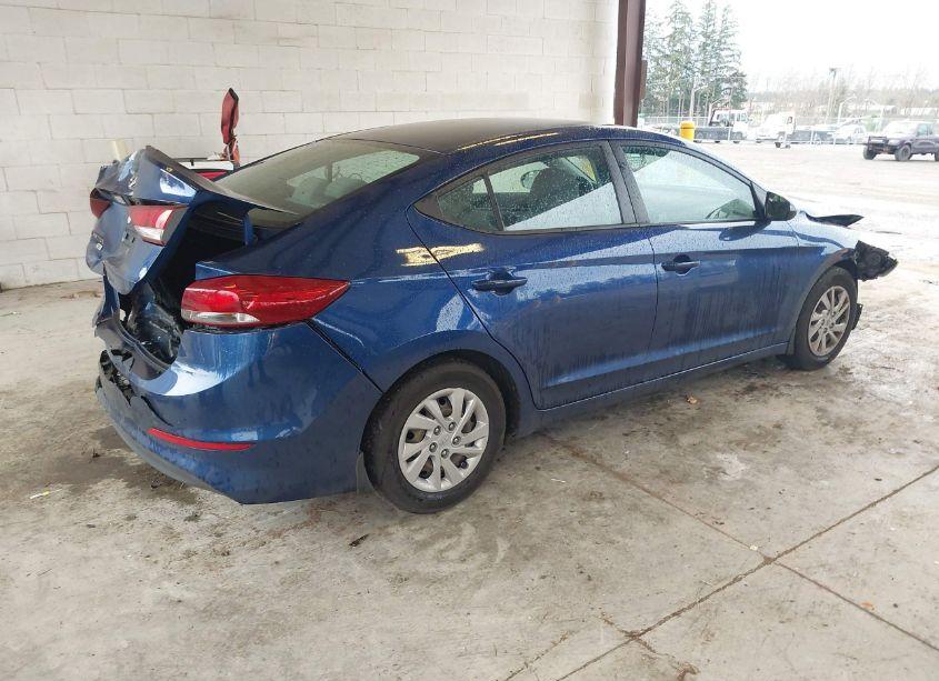 Photo 4 of 2018 Hyundai Elantra SE (VIN 5NPD74LF3JH267075)