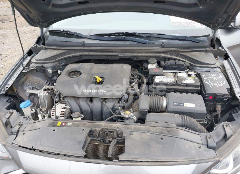 Photo 10 of 2018 Hyundai Elantra SE (VIN 5NPD74LF3JH276052)