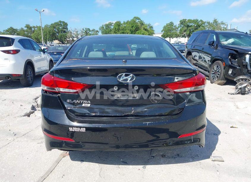 Photo 16 of 2018 Hyundai Elantra SE (VIN 5NPD74LF3JH287147)