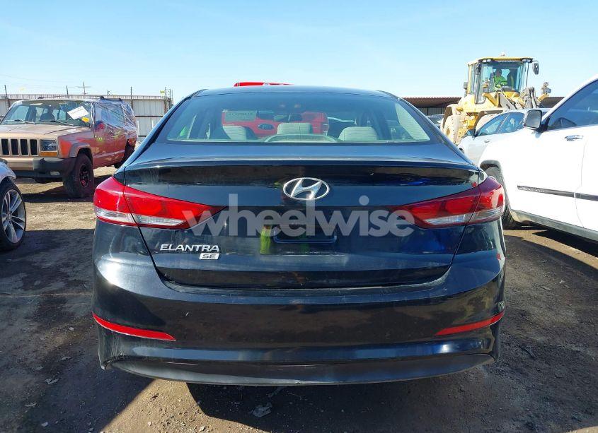 Photo 17 of 2018 Hyundai Elantra SE (VIN 5NPD74LF3JH288024)