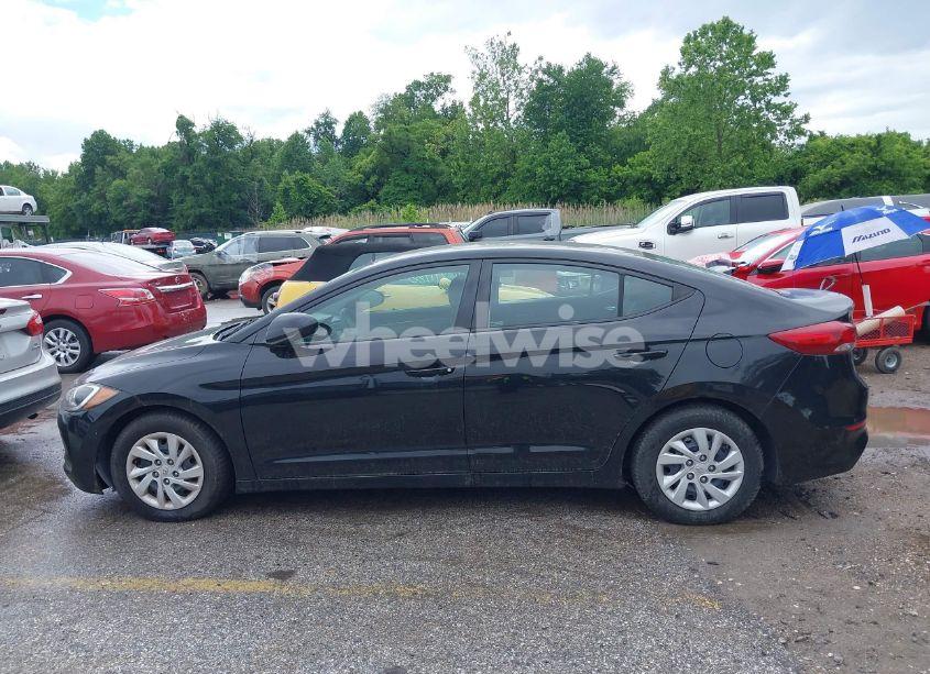 Photo 14 of 2018 Hyundai Elantra SE (VIN 5NPD74LF3JH310183)