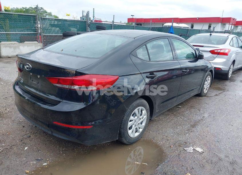 Photo 4 of 2018 Hyundai Elantra SE (VIN 5NPD74LF3JH310183)