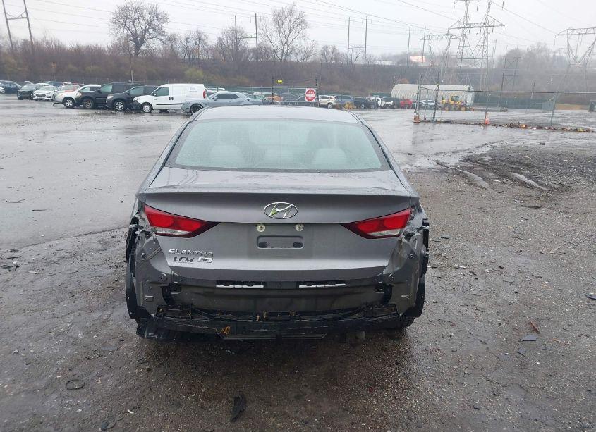 Photo 16 of 2018 Hyundai Elantra SE (VIN 5NPD74LF3JH332054)