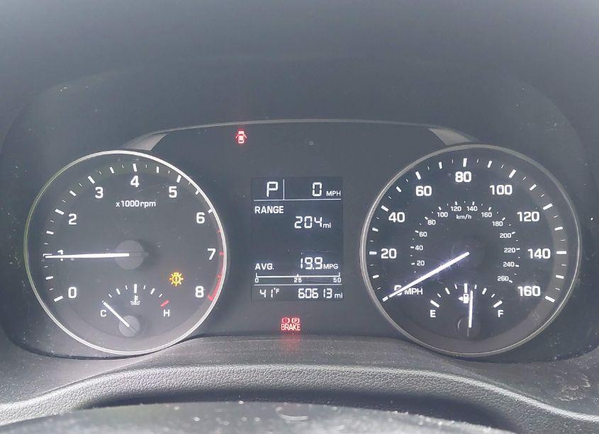 Photo 7 of 2018 Hyundai Elantra SE (VIN 5NPD74LF3JH332054)