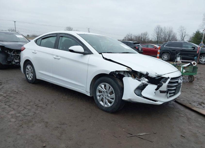 2018 Hyundai Elantra SE (VIN 5NPD74LF3JH345774) main photo