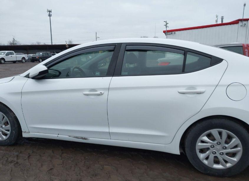 Photo 14 of 2018 Hyundai Elantra SE (VIN 5NPD74LF3JH345774)