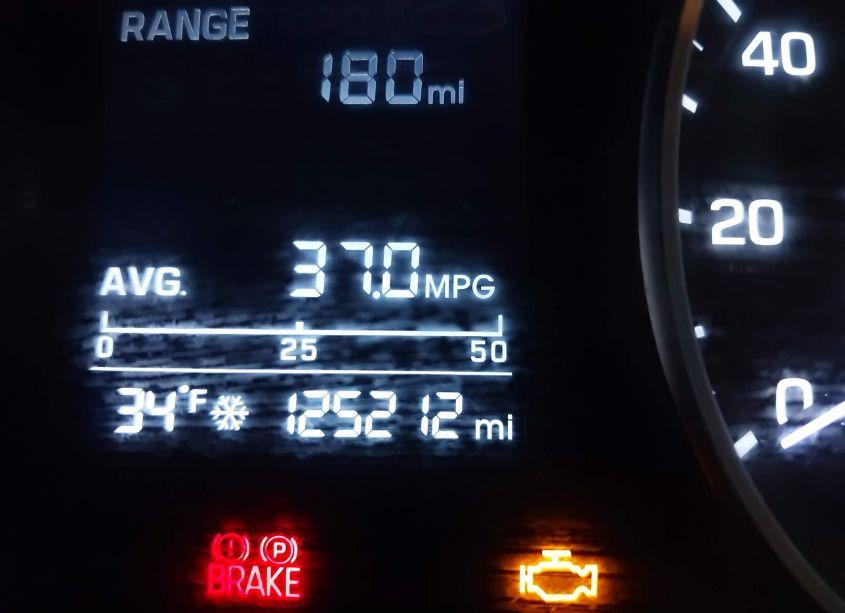 Photo 15 of 2018 Hyundai Elantra SE (VIN 5NPD74LF3JH345774)