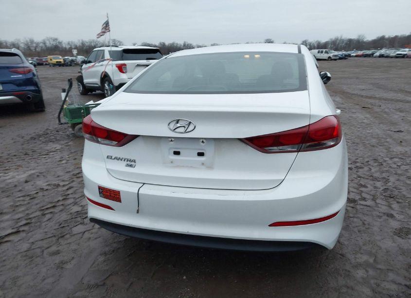 Photo 16 of 2018 Hyundai Elantra SE (VIN 5NPD74LF3JH345774)