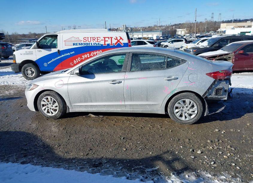 Photo 14 of 2018 Hyundai Elantra SE (VIN 5NPD74LF3JH380038)