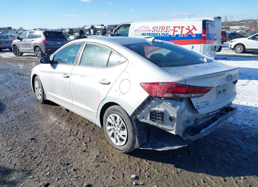 Photo 3 of 2018 Hyundai Elantra SE (VIN 5NPD74LF3JH380038)