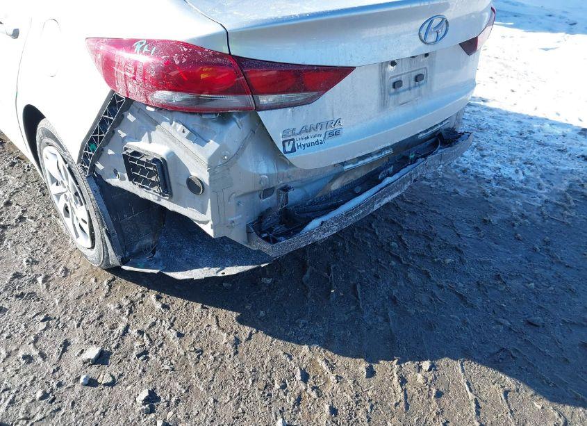 Photo 6 of 2018 Hyundai Elantra SE (VIN 5NPD74LF3JH380038)