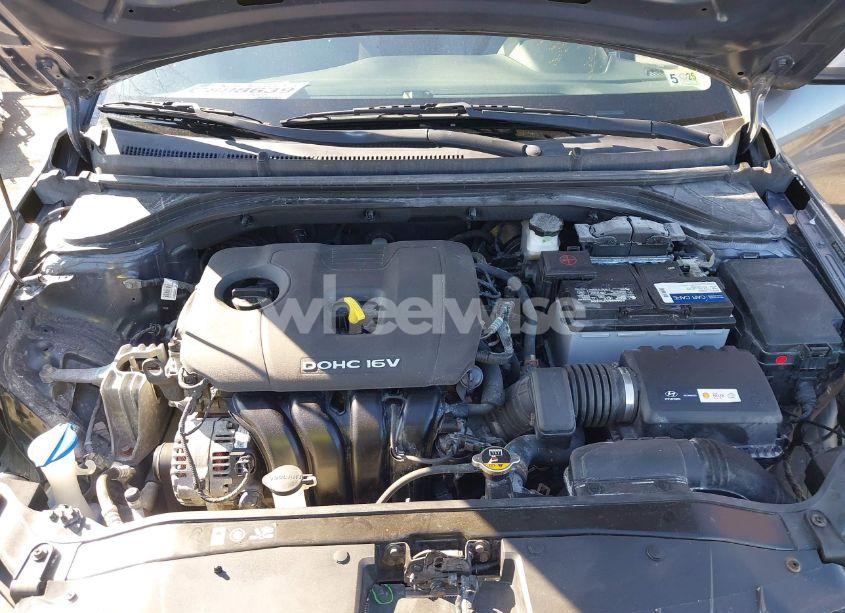 Photo 10 of 2018 Hyundai Elantra SE (VIN 5NPD74LF3JH390701)