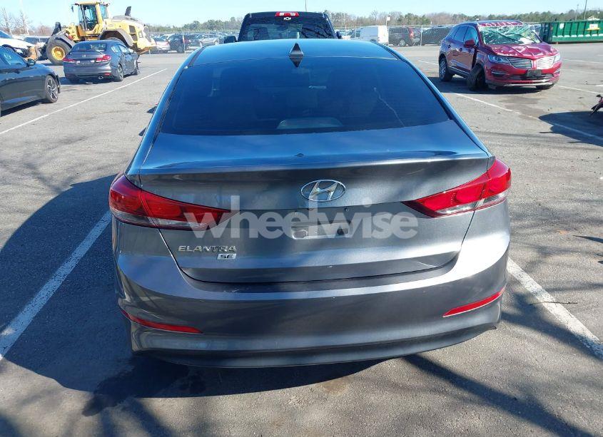 Photo 17 of 2018 Hyundai Elantra SE (VIN 5NPD74LF3JH390701)