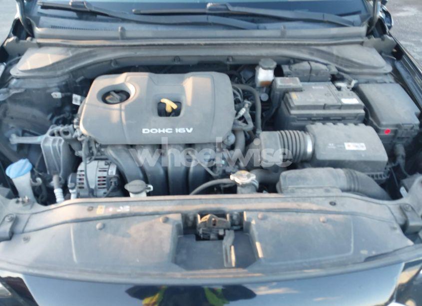 Photo 10 of 2018 Hyundai Elantra SE (VIN 5NPD74LF3JH399138)