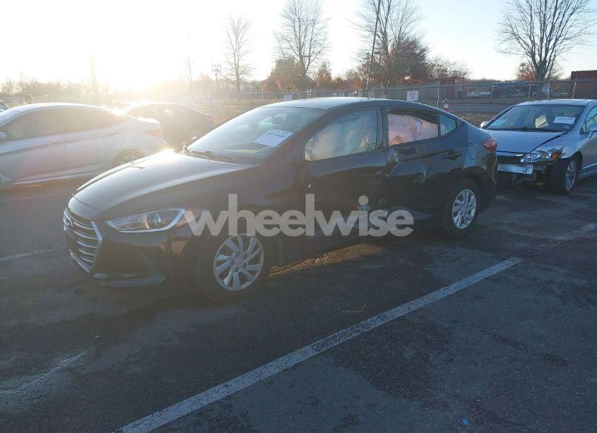 Photo 2 of 2018 Hyundai Elantra SE (VIN 5NPD74LF3JH399138)