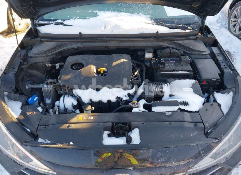 Photo 10 of 2019 Hyundai Elantra SE (VIN 5NPD74LF3KH439090)