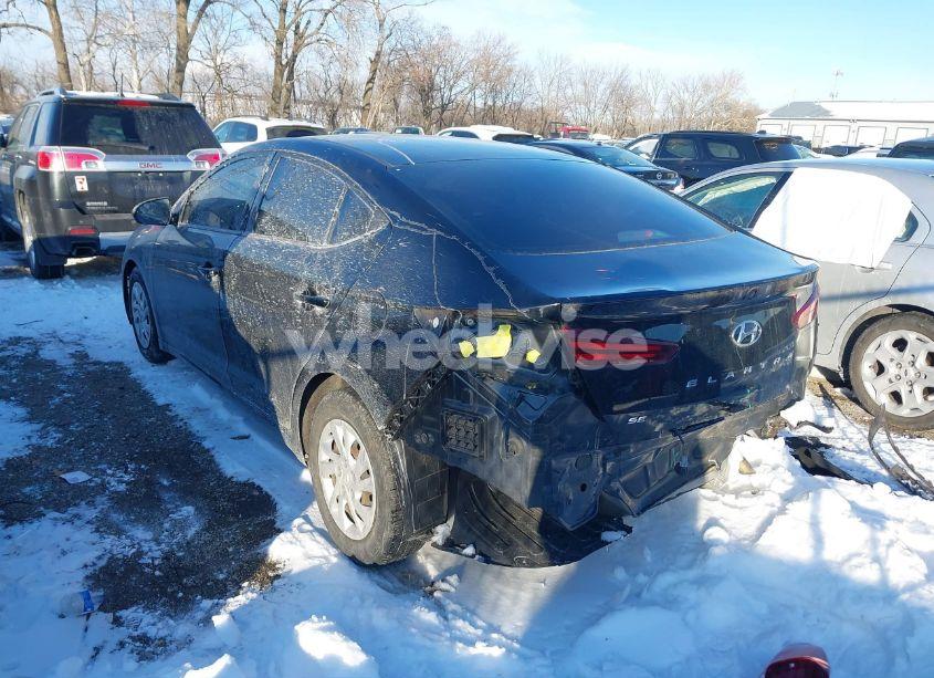 Photo 3 of 2019 Hyundai Elantra SE (VIN 5NPD74LF3KH439090)