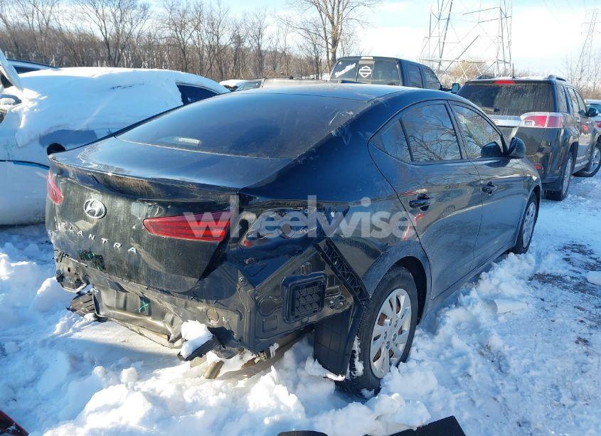 Photo 4 of 2019 Hyundai Elantra SE (VIN 5NPD74LF3KH439090)