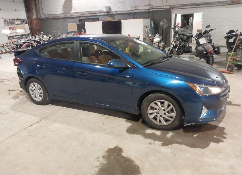 2019 Hyundai Elantra SE (VIN 5NPD74LF3KH446136) main photo