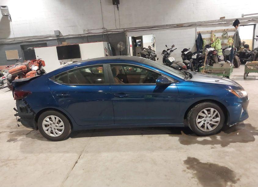 Photo 13 of 2019 Hyundai Elantra SE (VIN 5NPD74LF3KH446136)