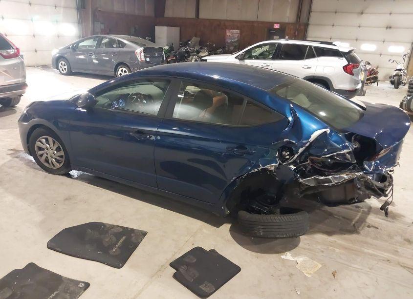 Photo 3 of 2019 Hyundai Elantra SE (VIN 5NPD74LF3KH446136)