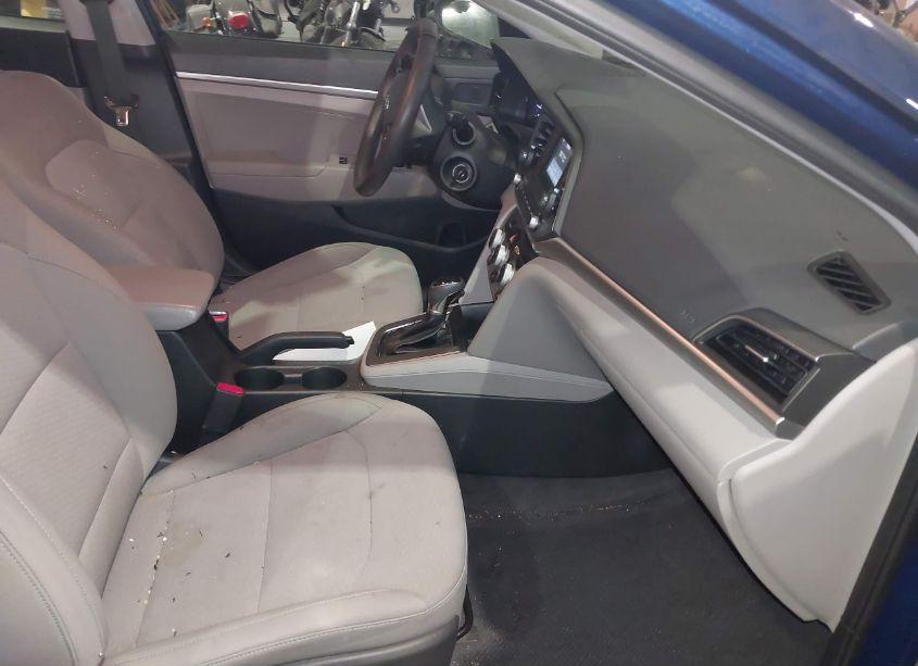 Photo 5 of 2019 Hyundai Elantra SE (VIN 5NPD74LF3KH446136)