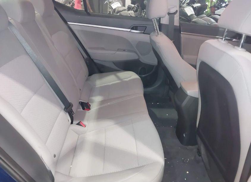 Photo 8 of 2019 Hyundai Elantra SE (VIN 5NPD74LF3KH446136)