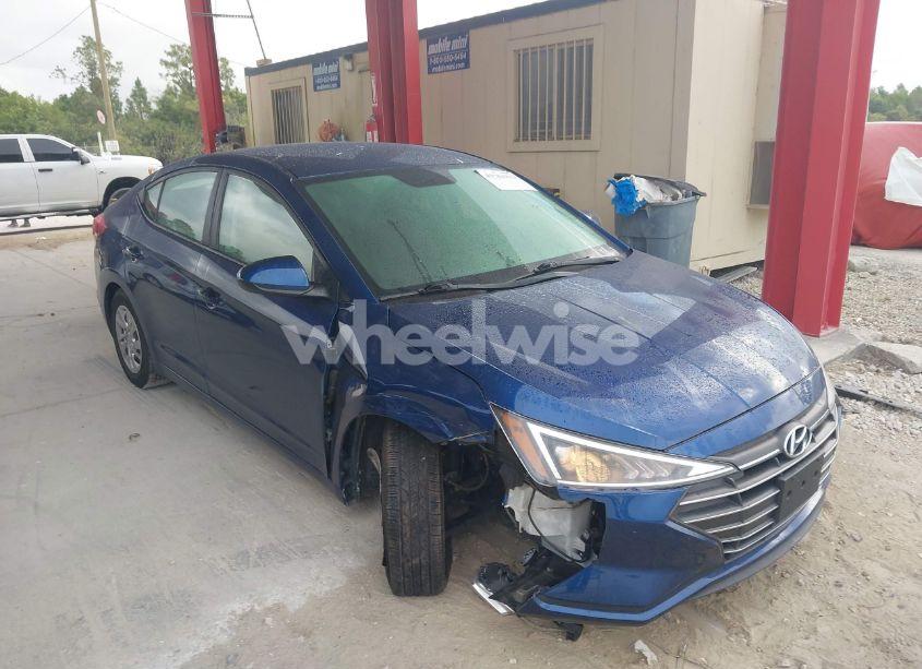 2019 Hyundai Elantra SE (VIN 5NPD74LF3KH448596) main photo