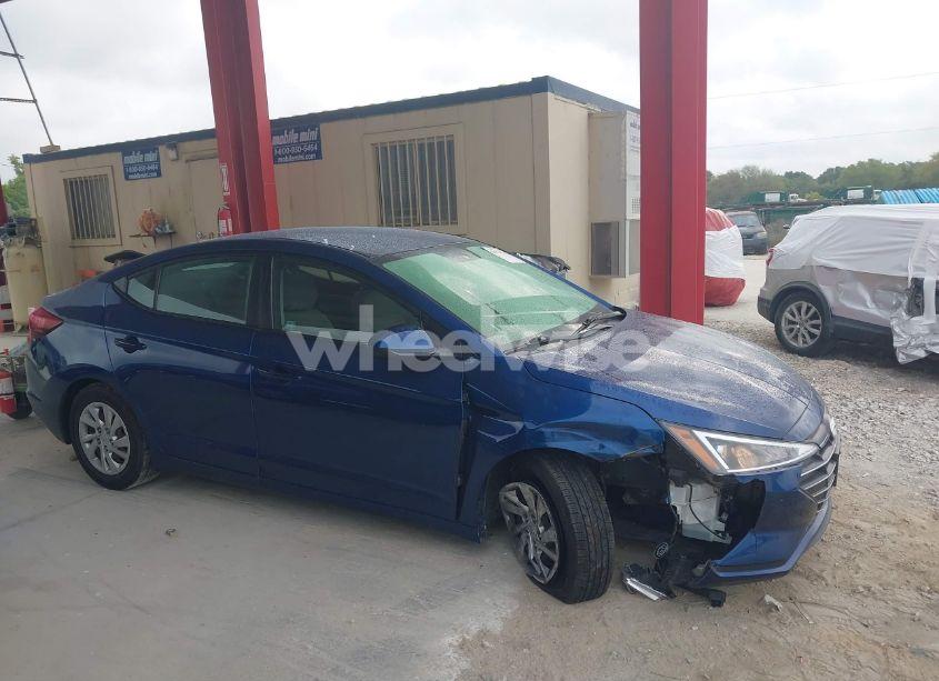 Photo 13 of 2019 Hyundai Elantra SE (VIN 5NPD74LF3KH448596)
