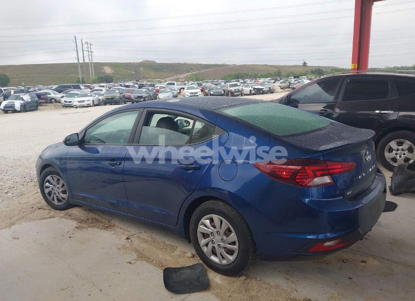 Photo 14 of 2019 Hyundai Elantra SE (VIN 5NPD74LF3KH448596)