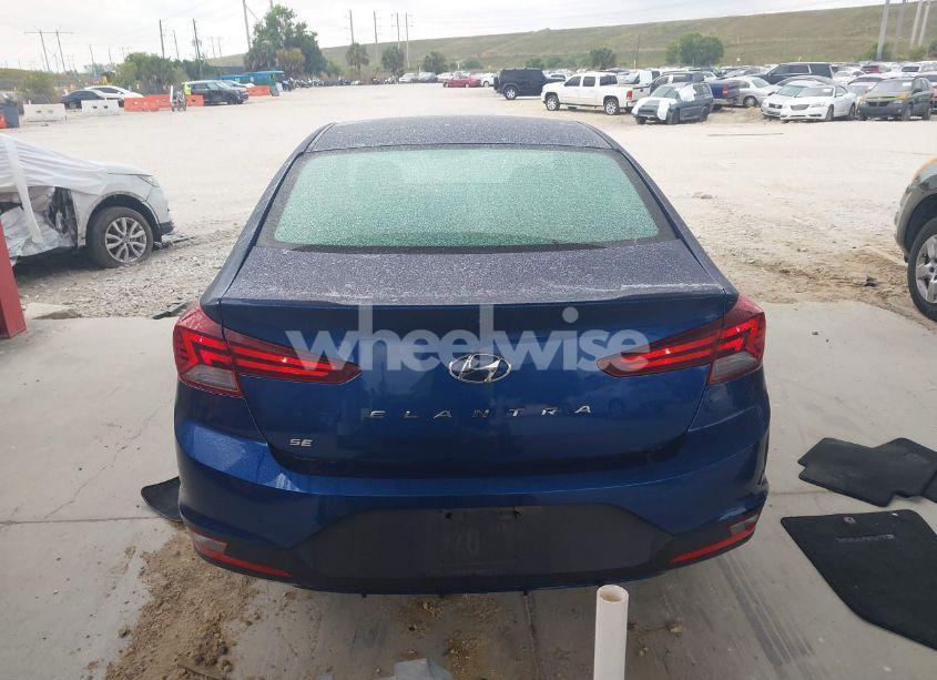 Photo 16 of 2019 Hyundai Elantra SE (VIN 5NPD74LF3KH448596)