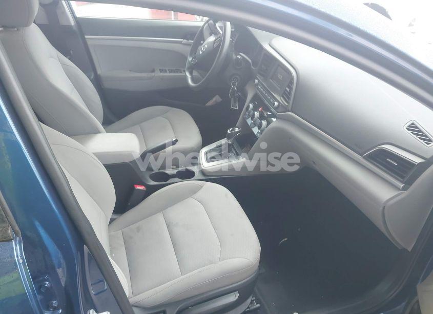 Photo 5 of 2019 Hyundai Elantra SE (VIN 5NPD74LF3KH448596)