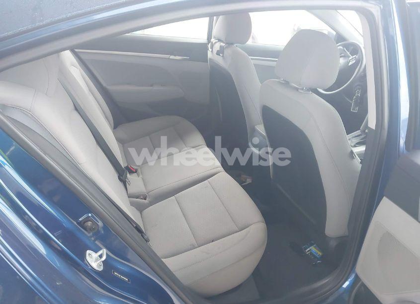 Photo 8 of 2019 Hyundai Elantra SE (VIN 5NPD74LF3KH448596)