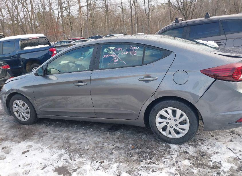 Photo 14 of 2019 Hyundai Elantra SE (VIN 5NPD74LF3KH450882)