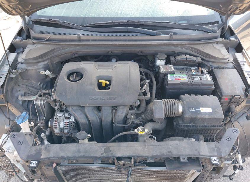 Photo 10 of 2019 Hyundai Elantra SE (VIN 5NPD74LF3KH451935)