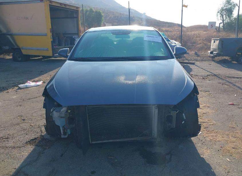 Photo 13 of 2019 Hyundai Elantra SE (VIN 5NPD74LF3KH451935)