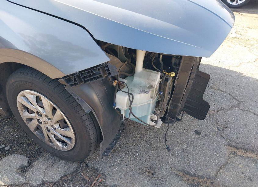 Photo 19 of 2019 Hyundai Elantra SE (VIN 5NPD74LF3KH451935)