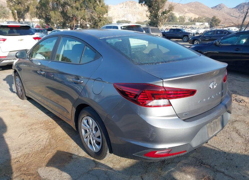 Photo 3 of 2019 Hyundai Elantra SE (VIN 5NPD74LF3KH451935)