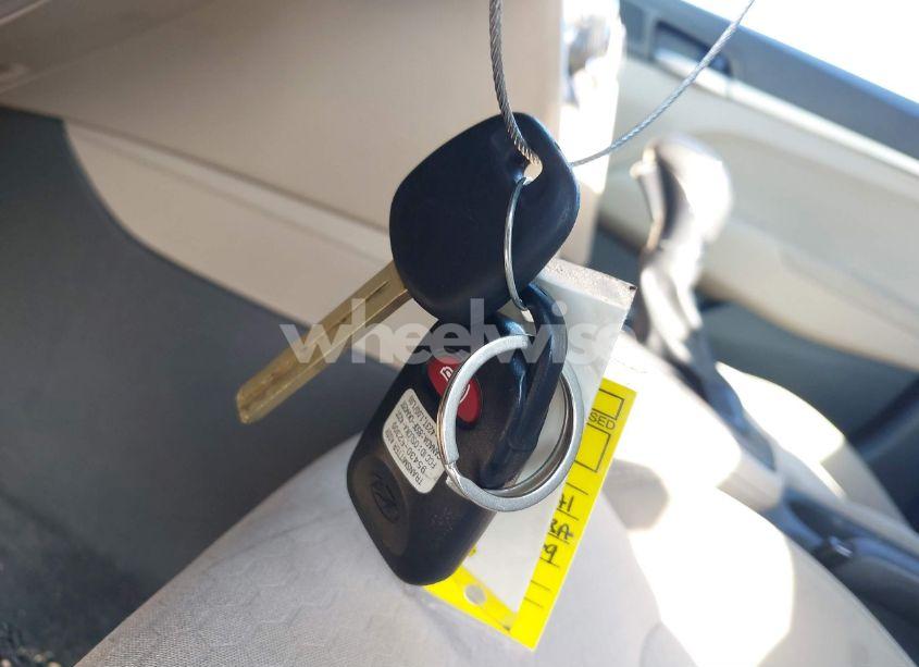 Photo 11 of 2019 Hyundai Elantra SE (VIN 5NPD74LF3KH484272)